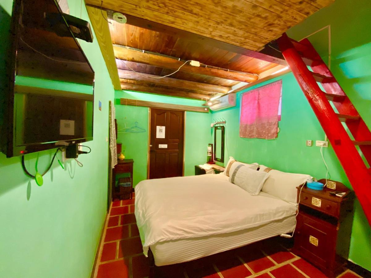 彼岸古厝民宿-包棟優先--Biiann B&B Jinning Ngoại thất bức ảnh